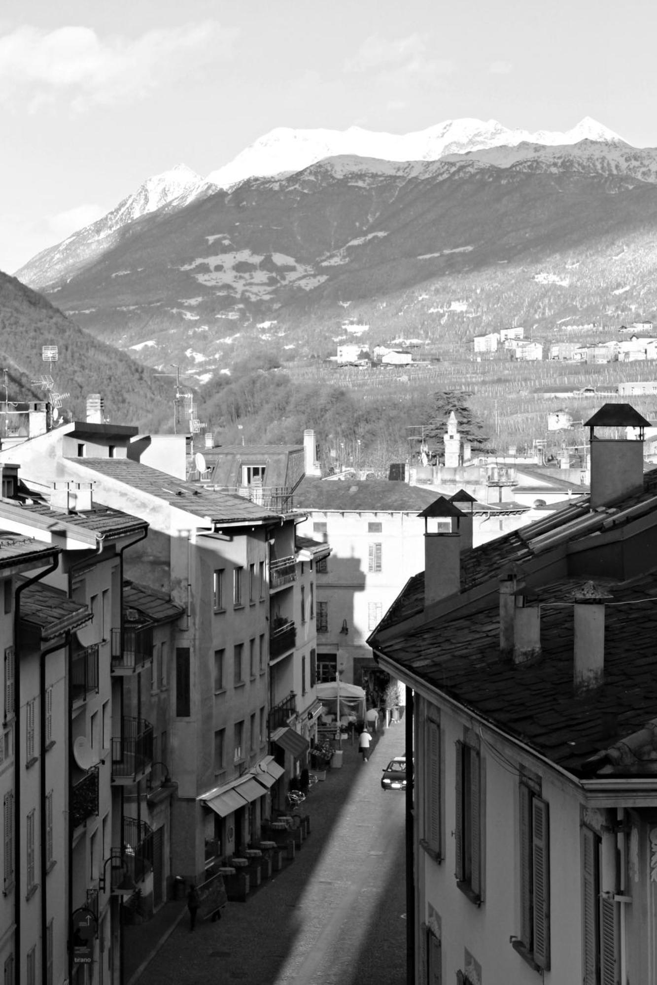 Hotel Bed & Rooms , Corte Rossa -1 Min Walk To Bernina Express Tirano Dış mekan fotoğraf